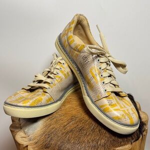 DOGO
Women Vegan Leather Sneakers - Love Yourself Design - Il